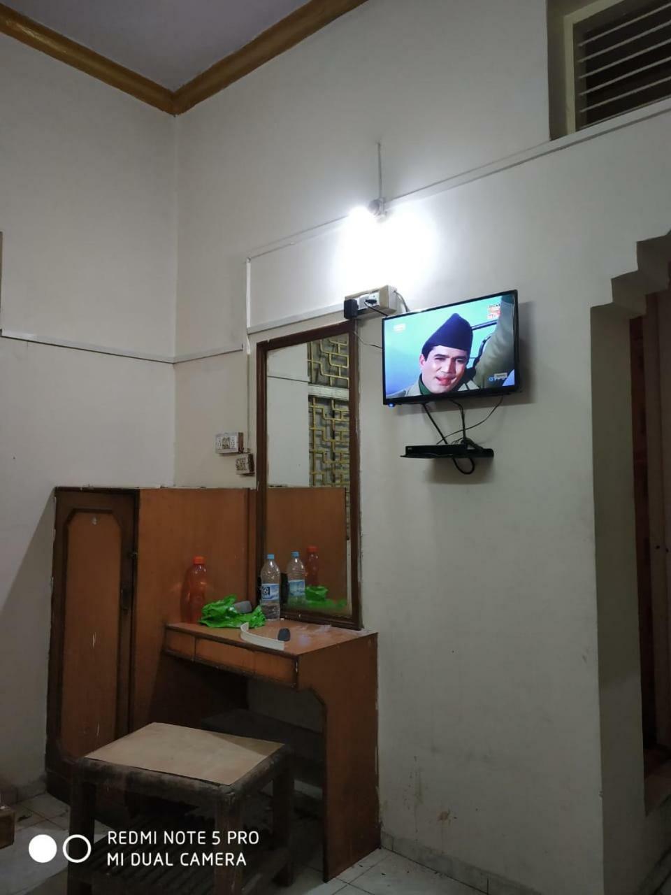 Hotel Uttam Nivas Ахмедабад Экстерьер фото